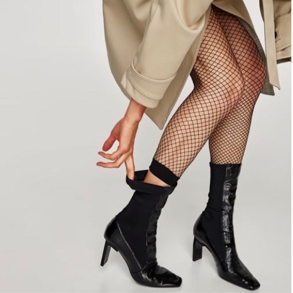 ๐๐๐๐ Fishnets in black Size Medium - Picture 2 of 9